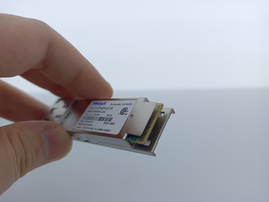 Ursprüngliche Anwendungen Finisar FTLC1157RGPL6-FB 2km 100G CWDM4 QSFP28 mit FEC